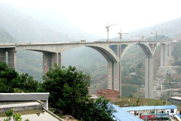剛構橋和拱形橋加固 剛構橋和拱形橋加固